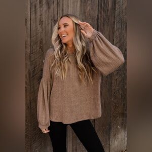 Three Bird Nest Sweet Heart Balloon Sleeve Knit Sweater | Size Medium